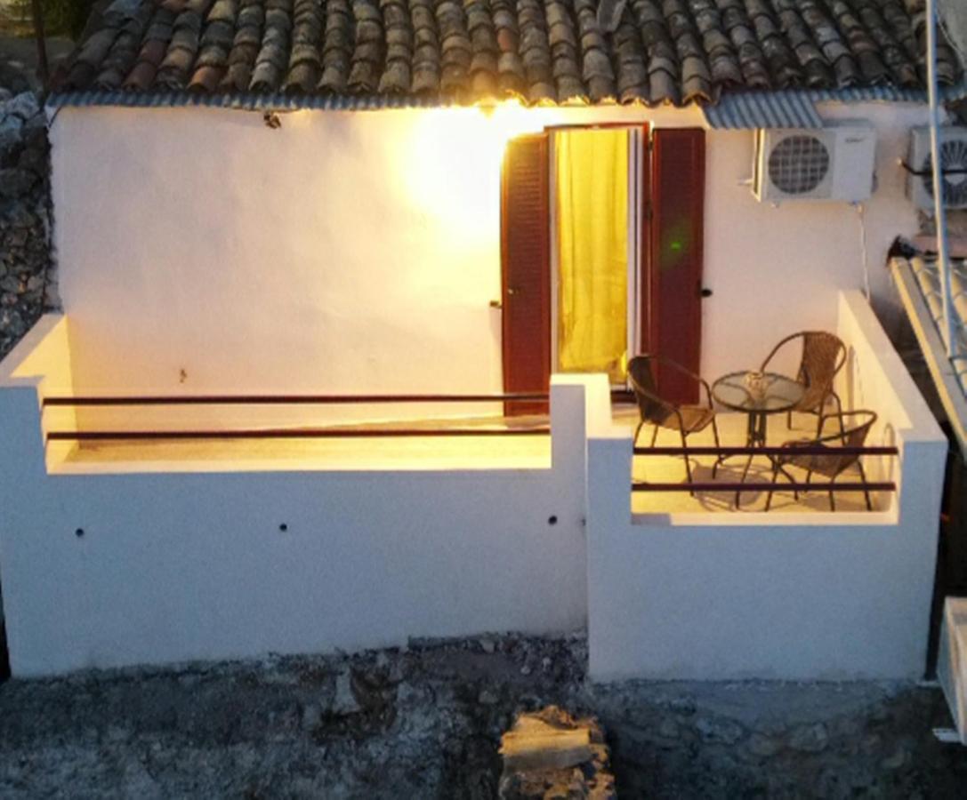 Manto Apartments Lefkada Evgiros Εξωτερικό φωτογραφία