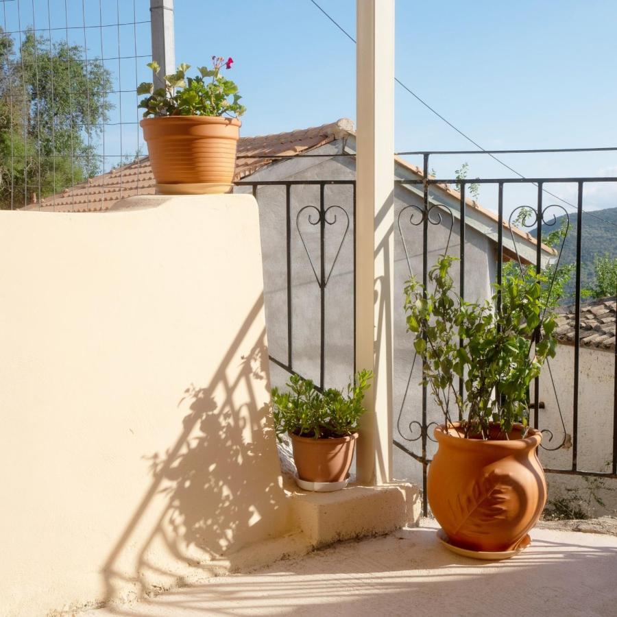 Manto Apartments Lefkada Evgiros Εξωτερικό φωτογραφία
